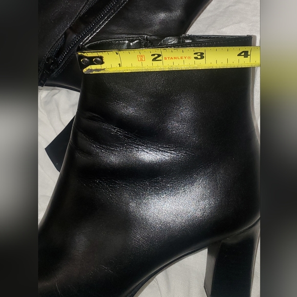 Antonio Melani Bootie/ankle Boots (EUC) - Picture 3 of 14